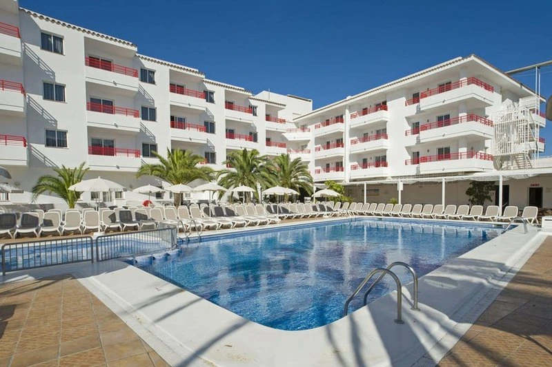 Coral Star Apartments