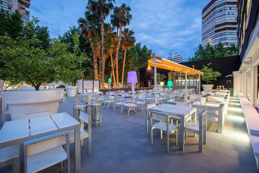 Apartamentos Belroy