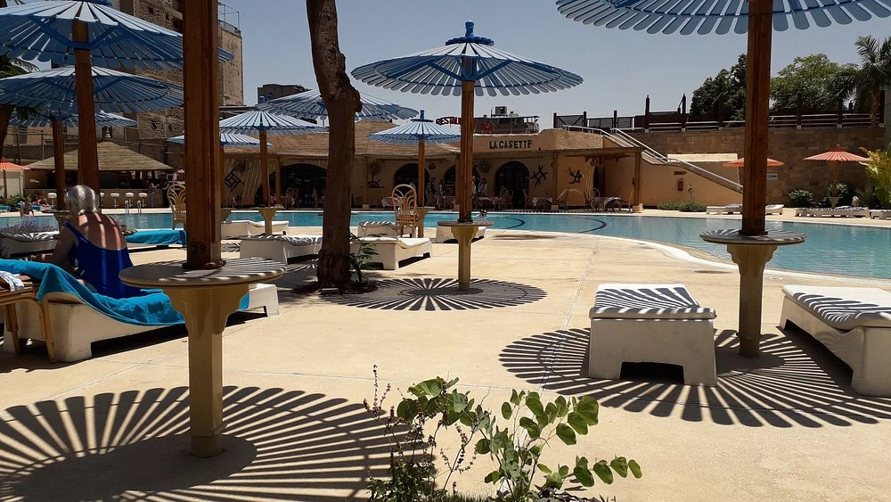 Aracan Eatabe Luxor Hotel