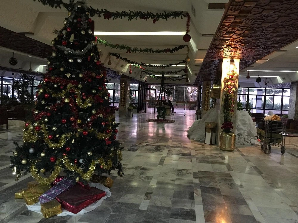 Aracan Eatabe Luxor Hotel