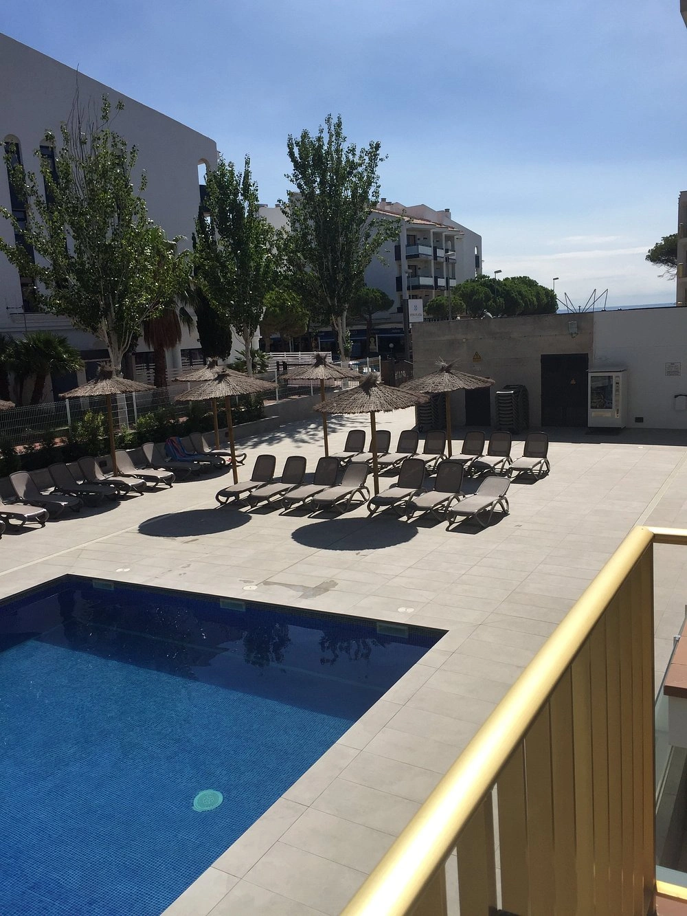 Rentalmar Pins Marina