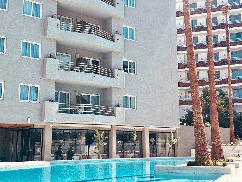 AQUA Hotel The Breeze & Spa