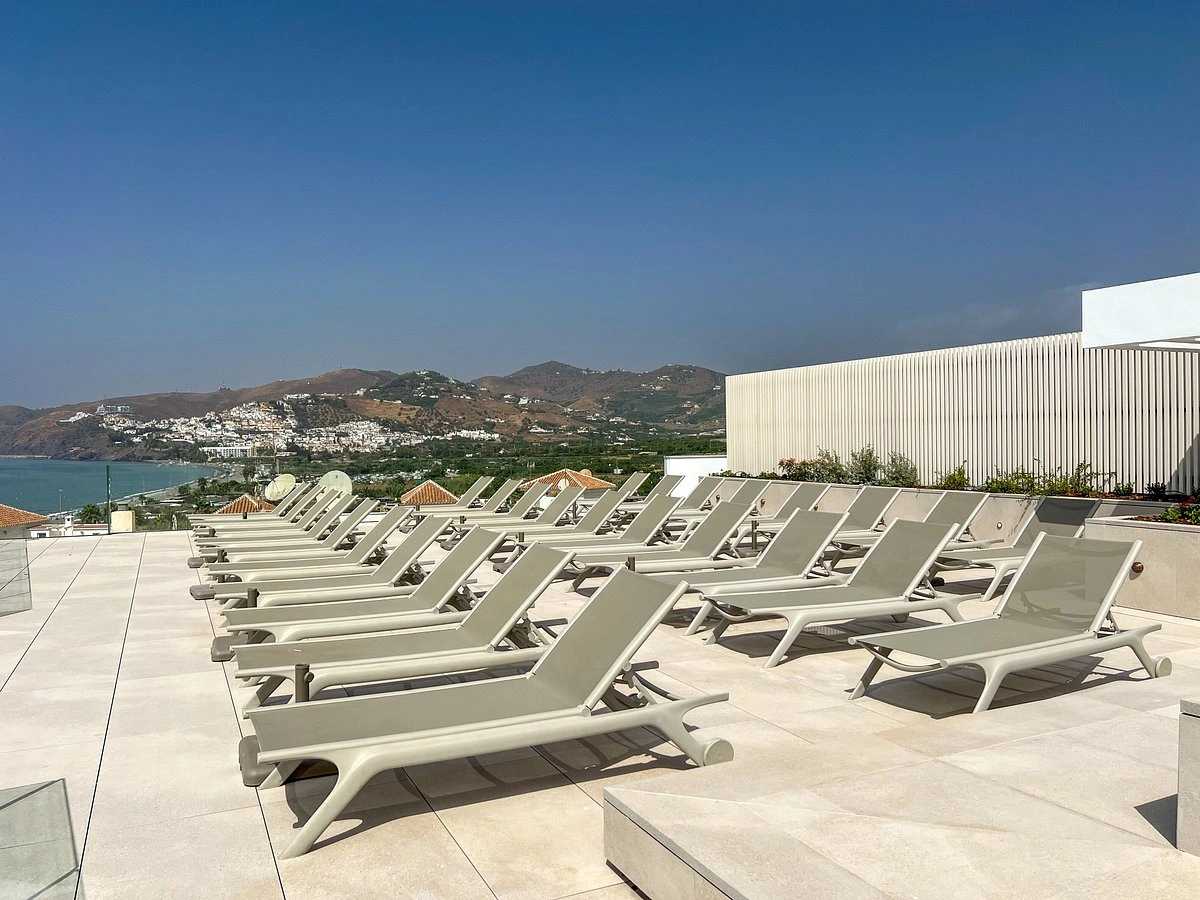 Perla Marina Hotel & Apartamentos